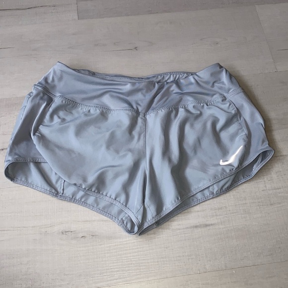 Nike dry fit - Picture 1 of 3